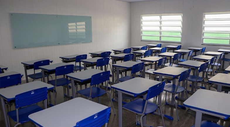 Prefeitura de Caxingó entrega duas novas salas de aula à Escola Rio Longá, na zona rural