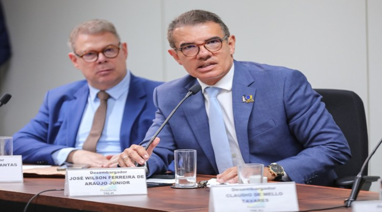 A reunião teve como objetivo fortalecer a atuação conjunta da Justiça Eleitoral e definir estratégias para aprimorar a organização da votação, marcada para o dia 25 de outubro. | Reprodução 