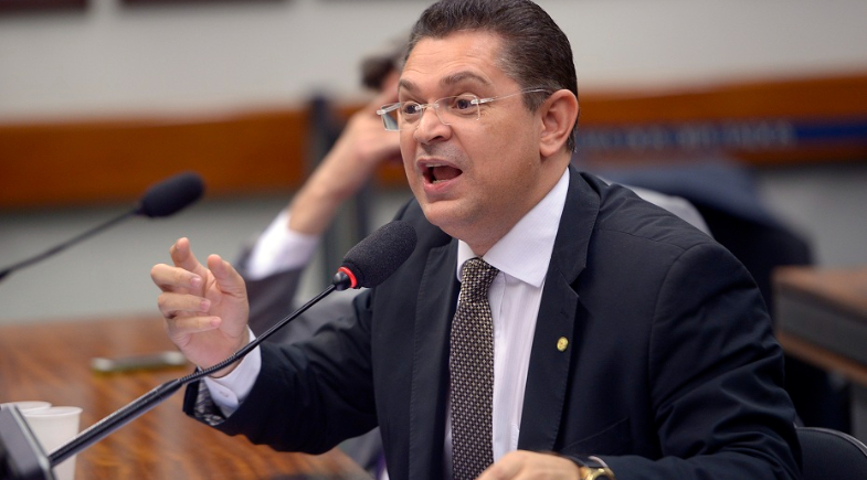 Sóstenes Cavalcante | Leonardo Prado