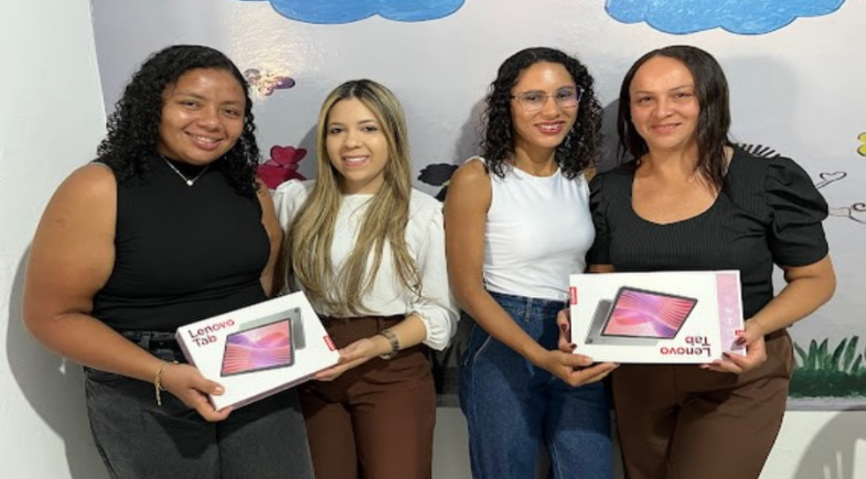 Tanque do Piauí entrega tablets para facilitadoras do programa Criança Feliz; confira
