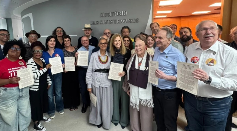 Lideranças da centro-direita apoiam Lula e apontam “ameaças e retrocessos” em Flávio Bolsonaro