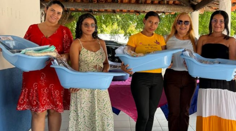 Pau d’Arco realiza entrega de enxovais para gestantes