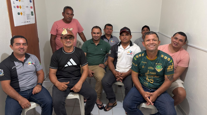 Prefeito de Campo Largo se reúne com motoristas plantonistas das UBS para alinhar novas demandas 