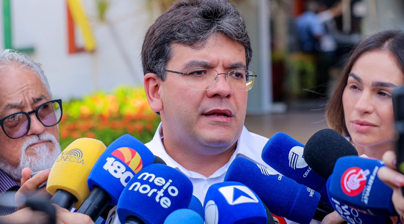 Governador Rafael Fonteles (PT) vota em Teresina com a família | Divulgação/Ascom