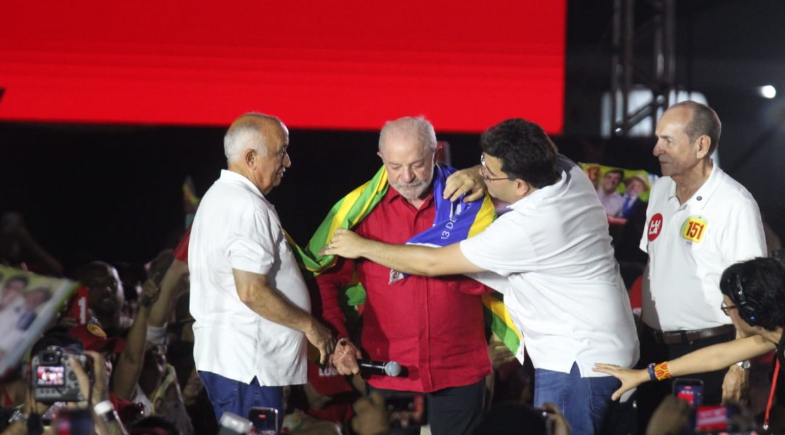 Lula em ato de campanha no Piauí  | MeioNews
