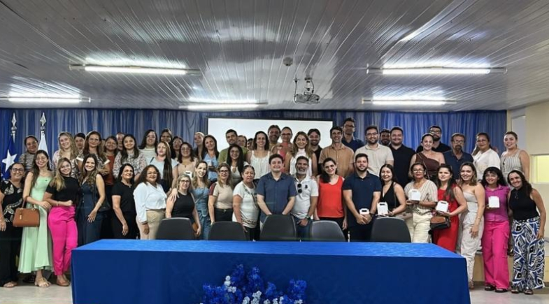 Parnaíba homenageia profissionais da odontologia da rede municipal