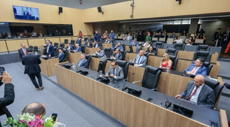 Média da idade dos deputados estaduais eleitos para a Alepi é de 51 anos | Reprodução