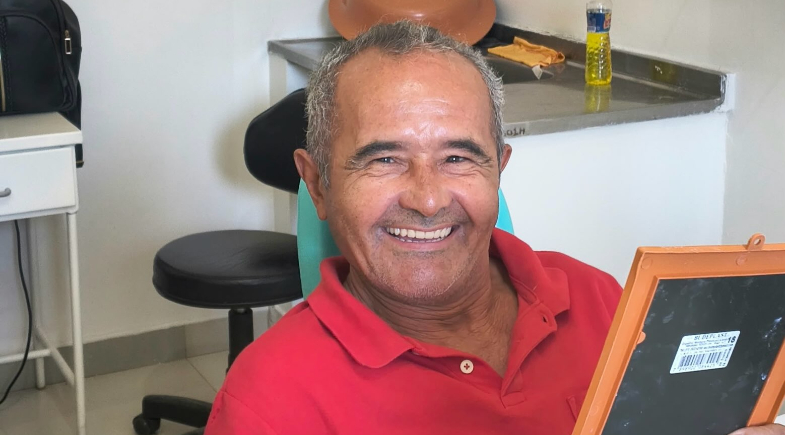 Colônia do Gurguéia entrega 110 próteses dentárias a moradores do município