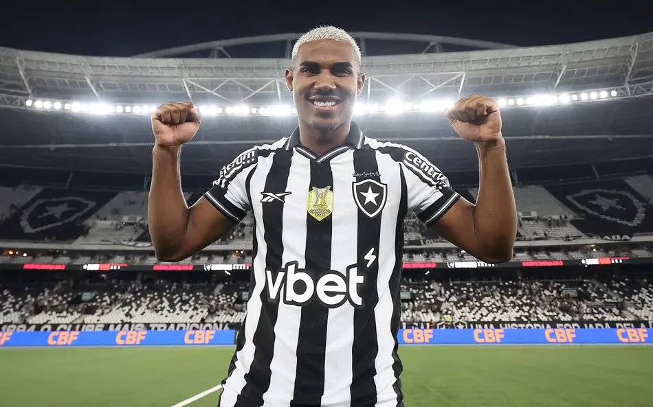 Vasco apresenta os reforços Claudio Spinelli e Cuiabano como apostas para 2026 - Imagem 2