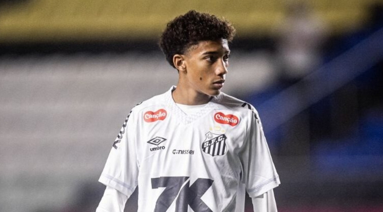 Filho de Robinho passa por indefinição no Peixe | Foto: Raul Baretta/ Santos FC