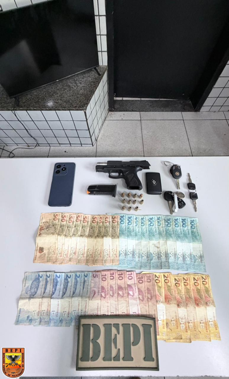 Foto: PM- PI / Material apreendido