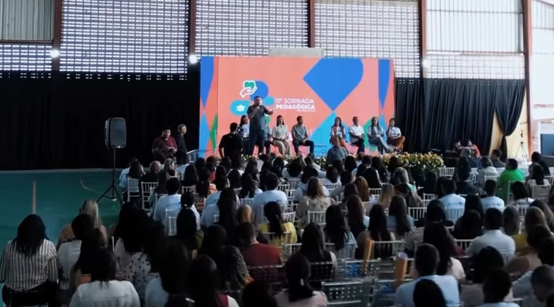 11ª Jornada Pedagógica reúne profissionais da educação e destaca preparação para o ano letivo em Bom Jesus 