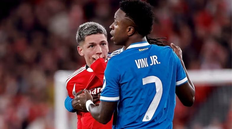 Prestianni, do Benfica, profere palavras a Vinicius Júnior - Foto: Jesús Álvarez Orihuela/AS