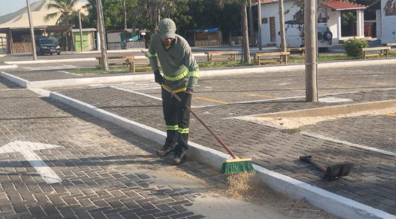 Prefeitura de Parnaíba intensifica serviços de limpeza pública após o Carnaval