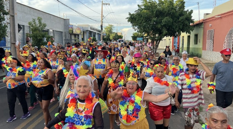 CRASnaval 2026 reúne melhor idade em São Pedro do Piauí