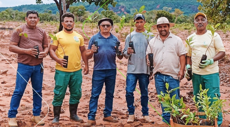 Baixa Grande do Ribeiro promove ação de preservação ambiental na nascente do Riacho Salto