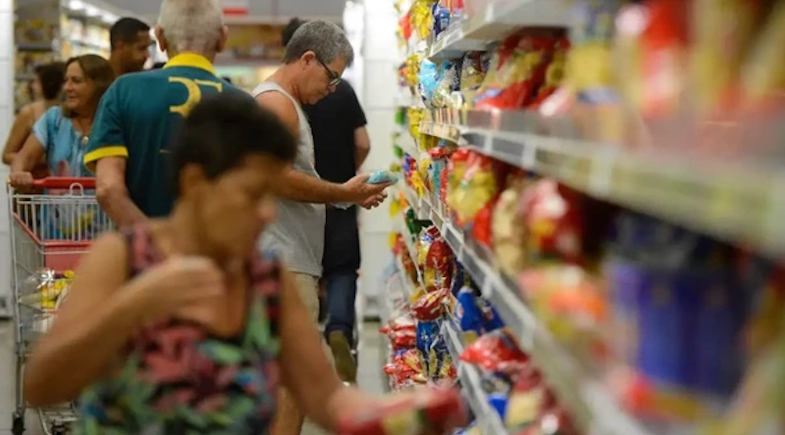Acordo prevê fechamento de supermercados aos domingos em 2026; saiba onde