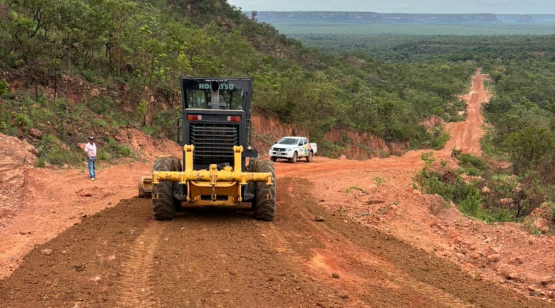 Prefeitura de Uruçuí reconstrói ladeira na região do Vale do Uruçuí Preto