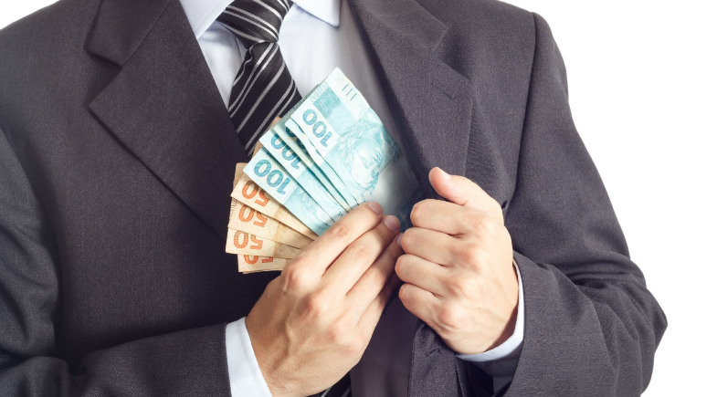 Pix inesperado pode cair na conta de 4 signos nos próximos dias; veja quais