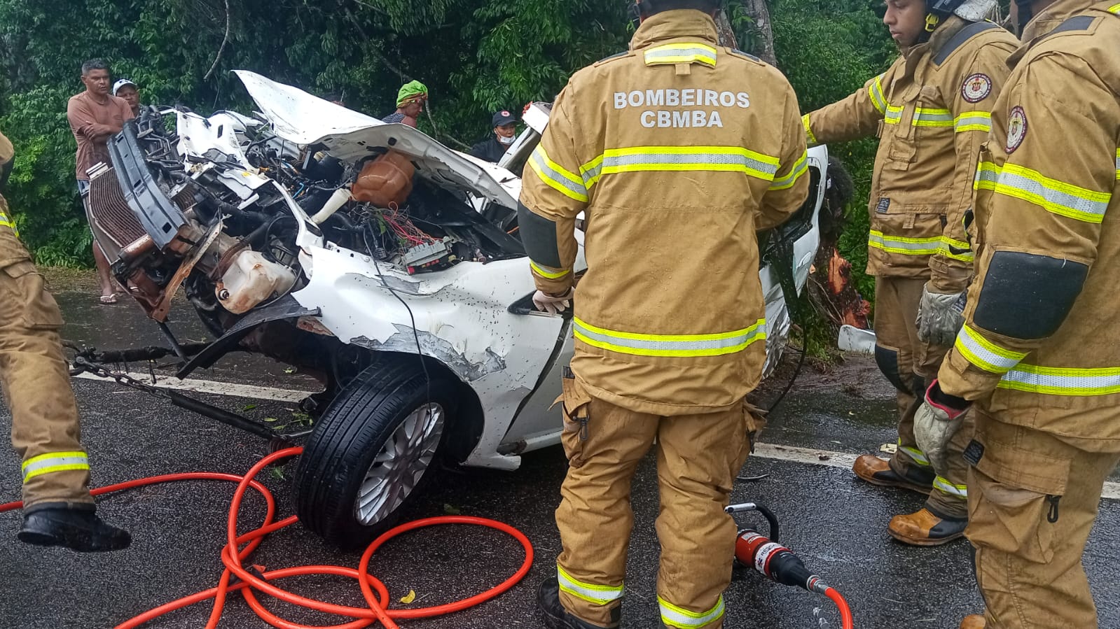 Acidente deixa quatro mortos na Bahia - Foto: Divulgação