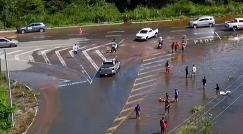 Prefeitura de Cristino Castro alerta população após transbordamento do Rio Gurguéia