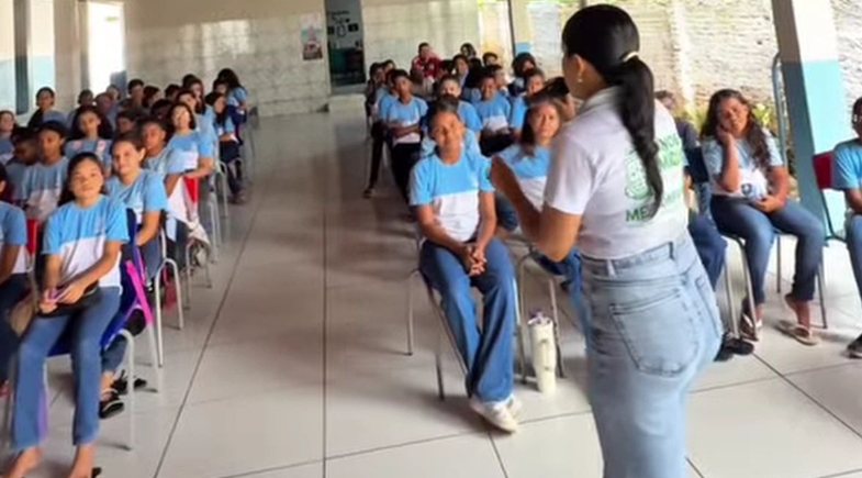 Palestra sobre mudanças climáticas reúne estudantes no Colégio Agrícola em Manoel Emídio 