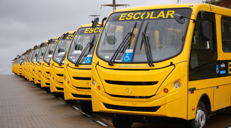 Novo ônibus escolar vai reforçar transporte de estudantes em Ipiranga do Piauí