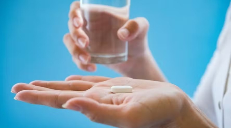 A orientação é tomar uma dose de 200 mg do medicamento até 72 horas após a exposição considerada de risco. | Freepik