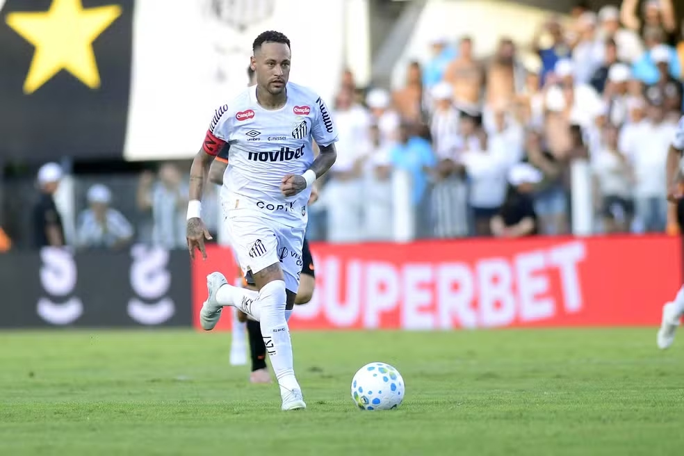 Neymar em Santos x Corinthians - Foto: Marcos Ribolli