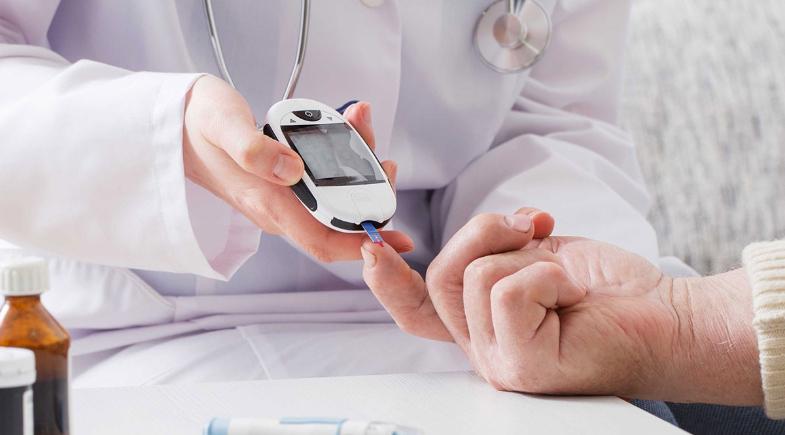 Diabetes vai além do açúcar: veja 7 sinais silenciosos que muita gente ignora