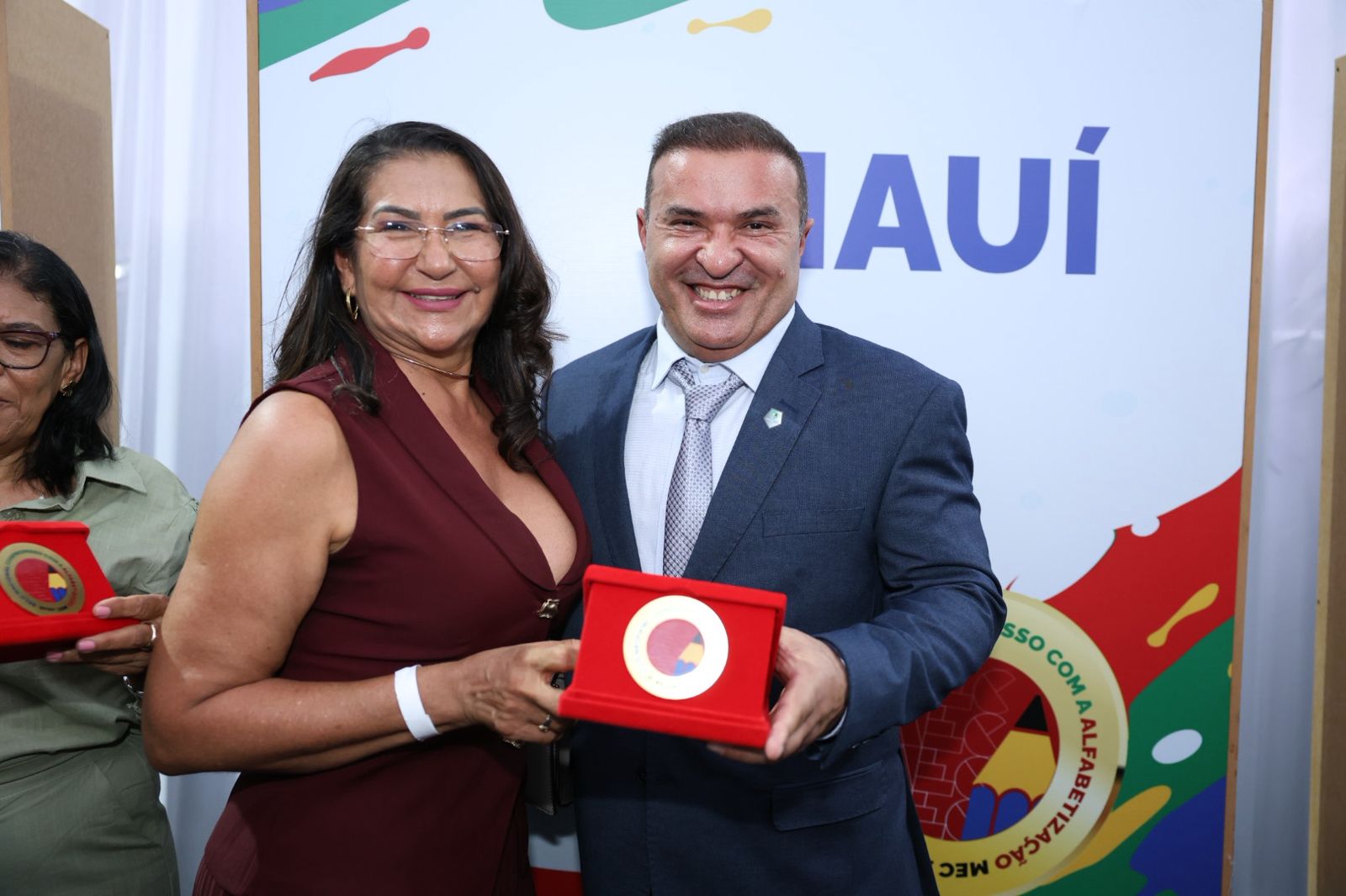 Prefeitura de Curimatá recebe Selo de Ouro por resultados na educação - Divulgação/ASCOM