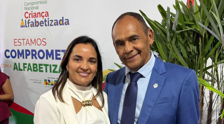 Baixa Grande do Ribeiro é contemplada com Selo Ouro do Compromisso Nacional Criança Alfabetizada pelo MEC