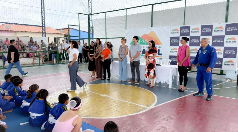 Prefeito Raniletti Macedo recebe campeã olímpica Sarah Menezes em Caracol