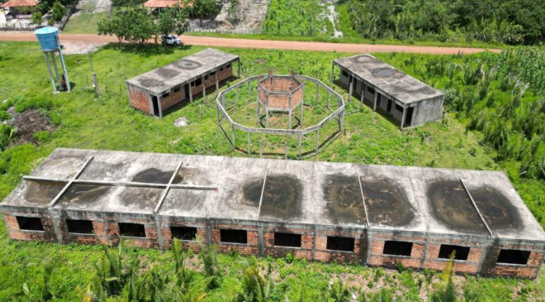 Prefeitura de Esperantina articula retomada de 11 obras da educação no FNDE