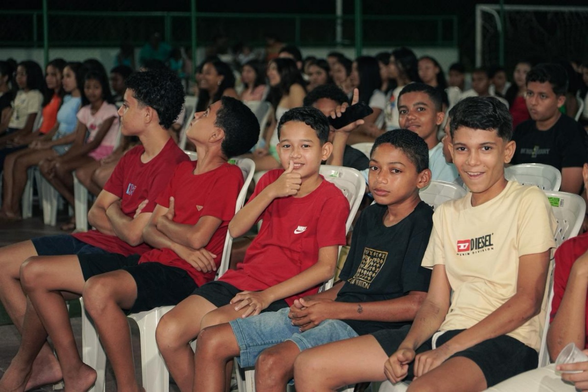 Jovens participam do evento “Conexão Jovem” em Francisco Ayres (Foto: Reprodução)