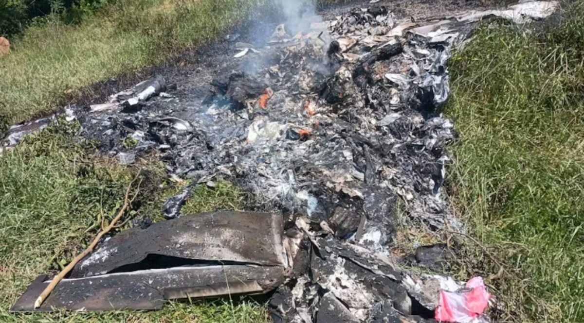 Avião de pequeno porte cai e deixa dois homens mortos em Rio Claro | Foto: Divulgação/Polícia Militar 