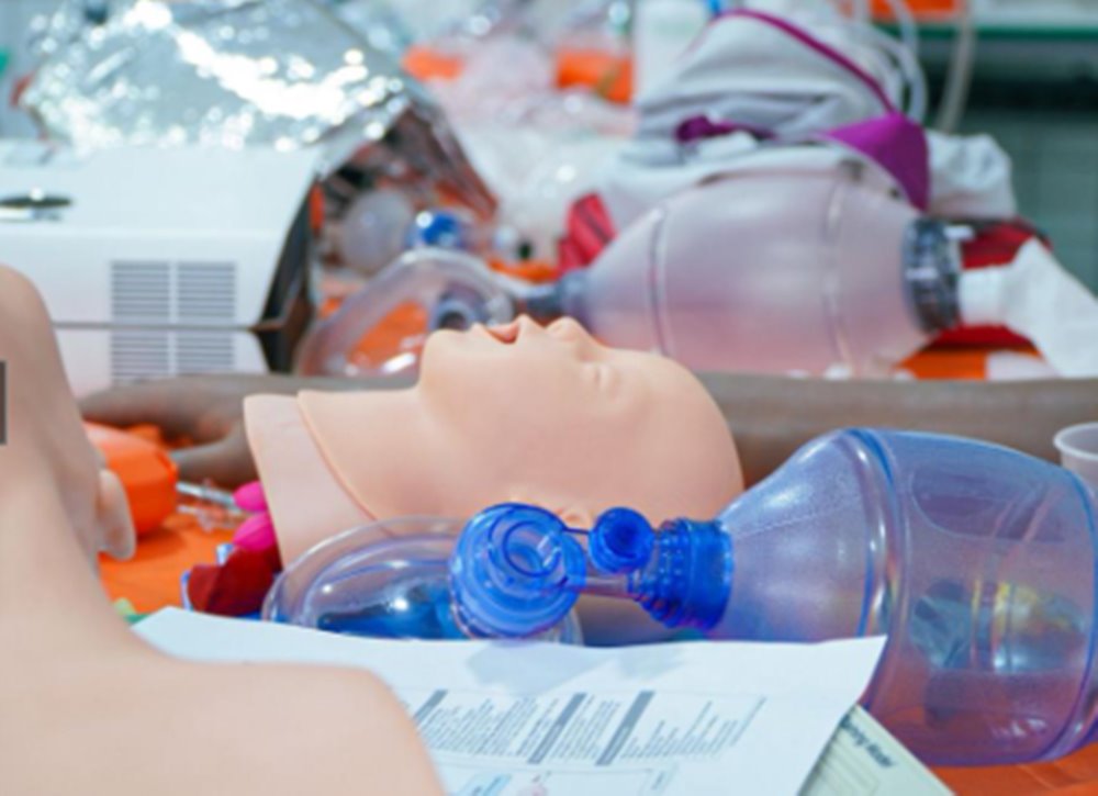 Prefeitura de Cristino Castro realiza curso de urgências hospitalares para profissionais da Unidade Mista de Saúde - Imagem 1