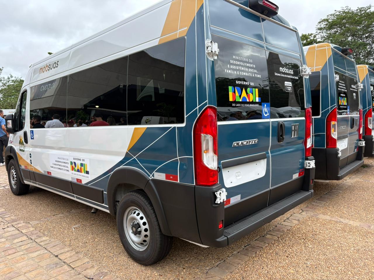 Esperantina recebe veículo do MOBSUAS e reforça atendimento da Assistência Social - Imagem 2