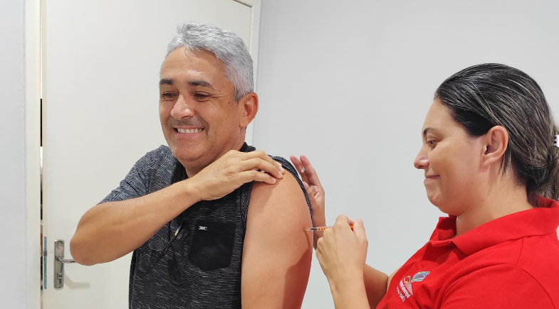 Castelo do Piauí inicia vacinação contra a dengue para profissionais da Atenção Primária