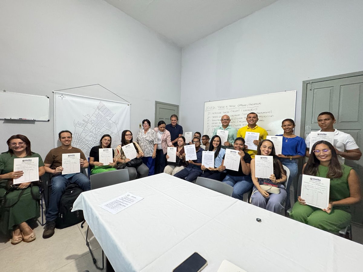 Prefeito de União empossa mais 16 professores aprovados em concurso público - Imagem 3