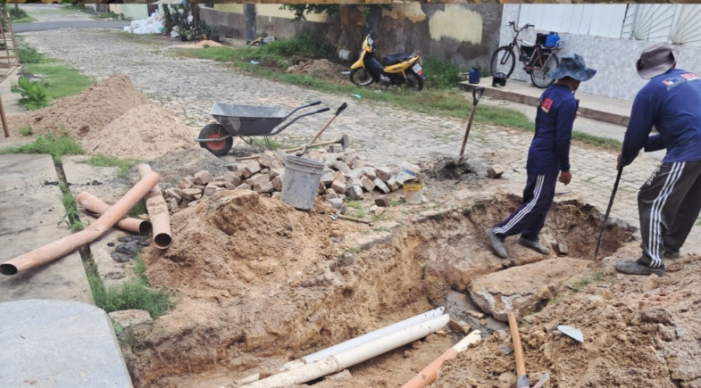 Prefeitura de Floriano realiza Operação Tapa-Buracos em 14 bairros do município