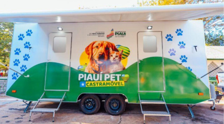 Prefeitura de Nazária recebe ação do Piauí Pet Castramóvel para castração de cães e gatos