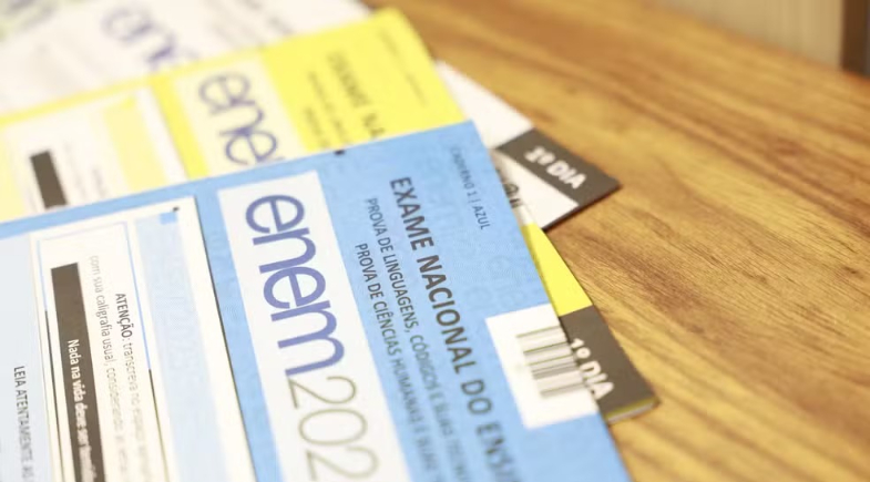 Cadernos de prova do primeiro dia do ENEM 2025 | Angelo Miguel/MEC