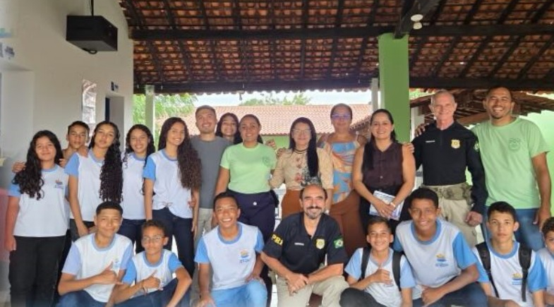 Escolas de Nossa Senhora de Nazaré participam de ações do Projeto EDUCAR PRF