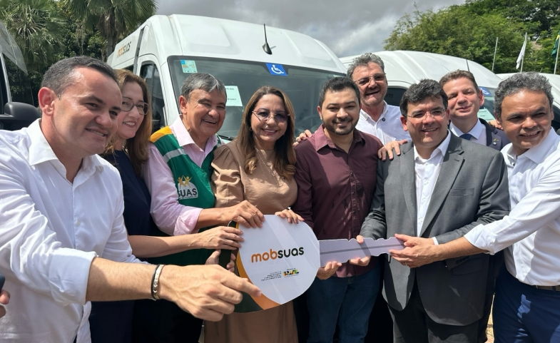 Nova van amplia atendimento da Assistência Social em Lagoa do Barro