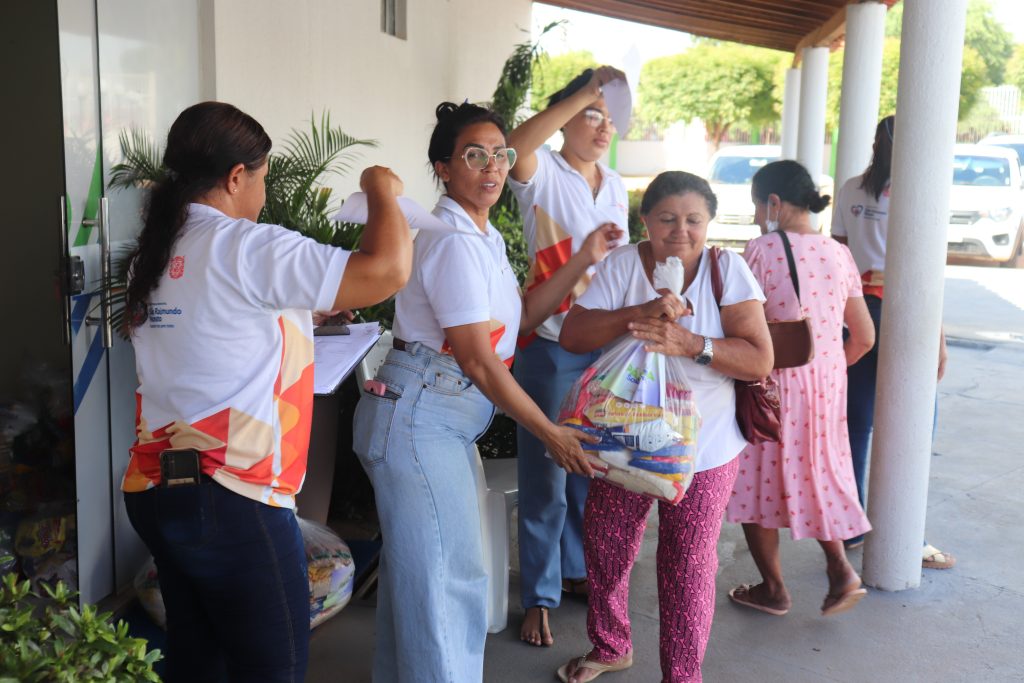 Prefeitura de São Raimundo Nonato realiza ação  Páscoa Solidária no município - Divulgação/ASCOM Prefeitura de São Raimundo Nonato realiza ação  Páscoa Solidária no município - Divulgação/ASCOM