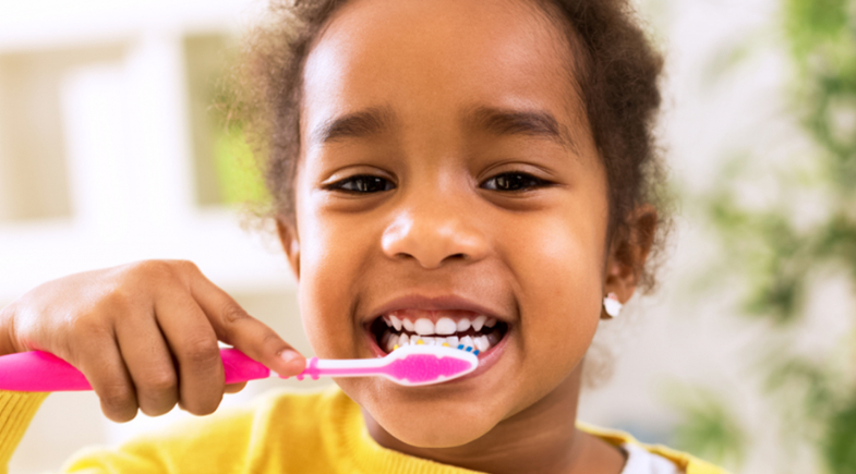 Lagoa do Piauí realiza ação de saúde bucal e entrega 178 kits a alunos