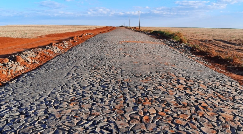 Zona rural de Caxingó vai receber mais de 10 mil metros de calçamento