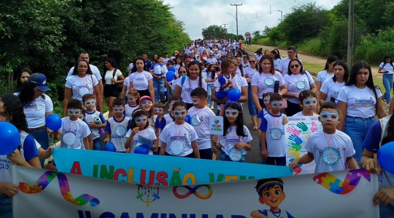 II Caminhada pela Inclusão mobiliza estudantes e comunidade em Jatobá do Piauí