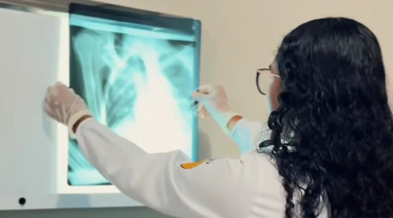 Prefeitura de Manoel Emídio revitaliza máquina de raio X e amplia qualidade nos atendimentos de saúde